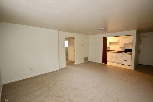 Building Photo - 2 br, 1 bath  - Laurel Gardens Apartments