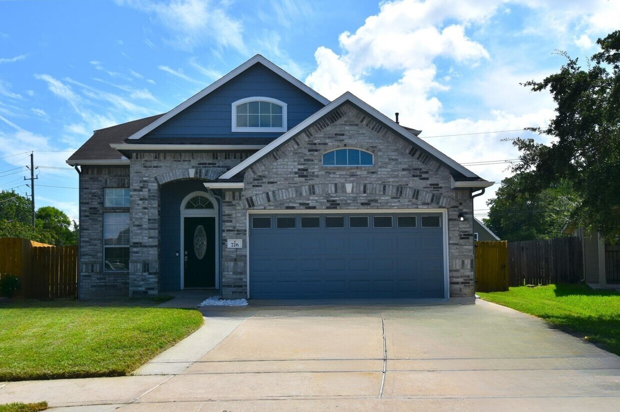 Foto principal - 726 Pequin Rd