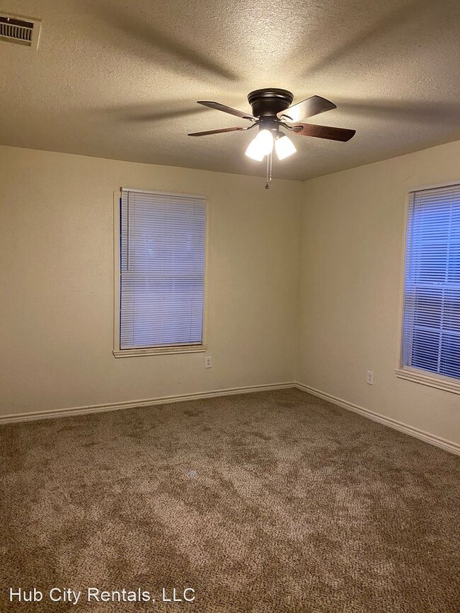 Building Photo - 3 br, 2 bath House - 509 Dowden Rd