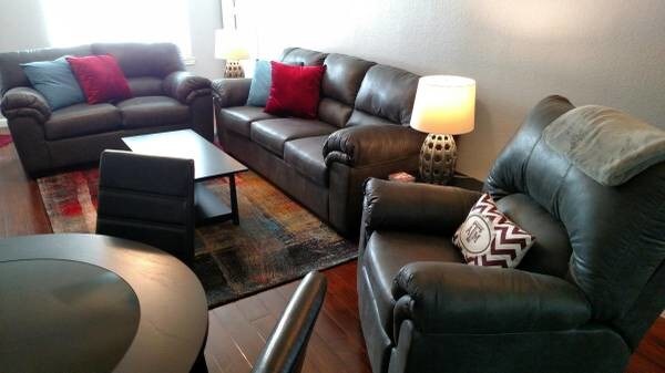 Foto del edificio - 521 Southwest Pkwy