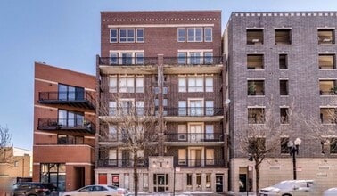 Building Photo - 1347 N Sedgwick St