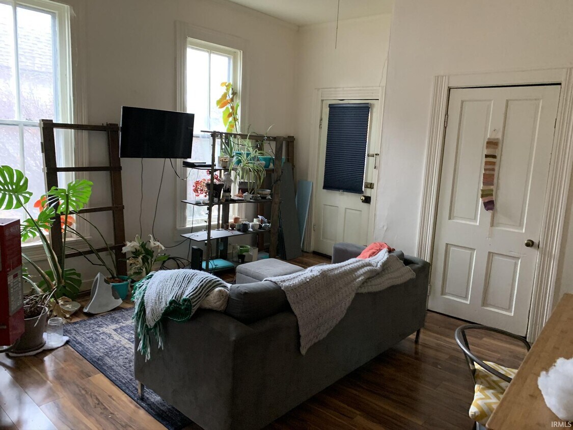 Foto principal - 318 S Euclid Ave