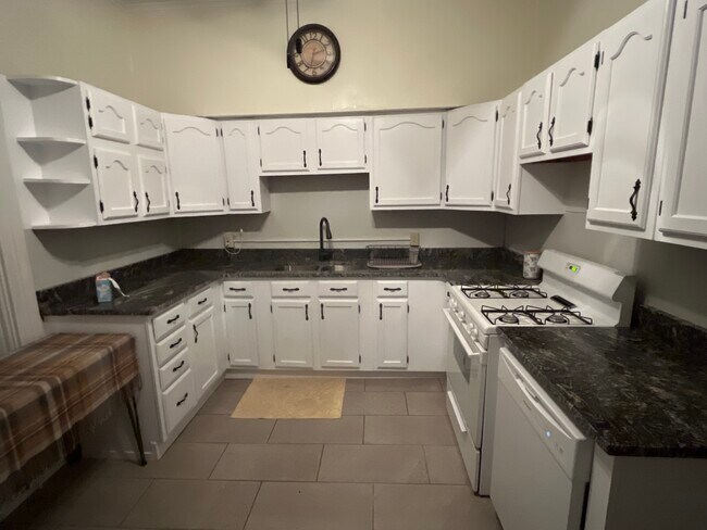 Cocina - 1204 S Fort Thomas Ave