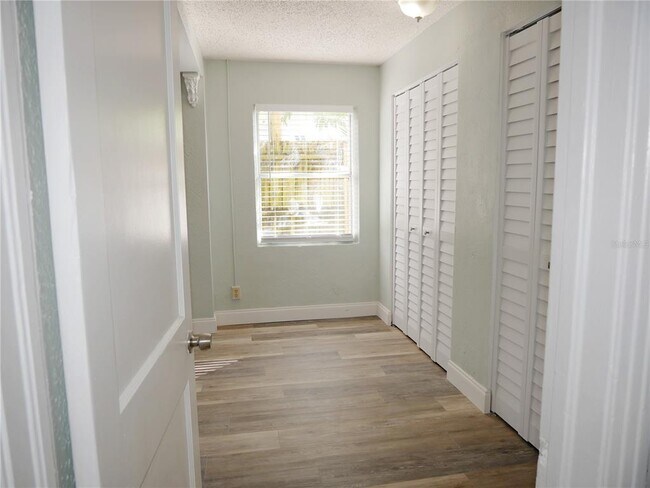 Building Photo - 7301 Sunset Way