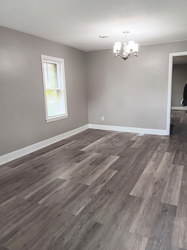 Foto del edificio - Beautifully Updated 3-Bedroom Home