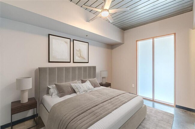 Foto del edificio - 620 Glen Iris Dr NE
