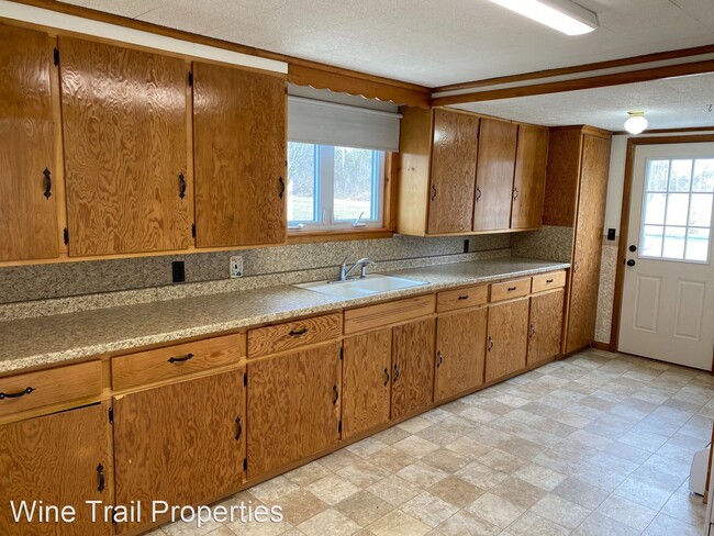 Building Photo - 3 br, 2 bath House - 3112 State Route 14