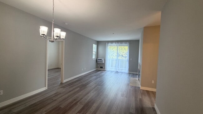 Photo - 3 Bed 2 Bath Available in Sunnyvale, CA! House
