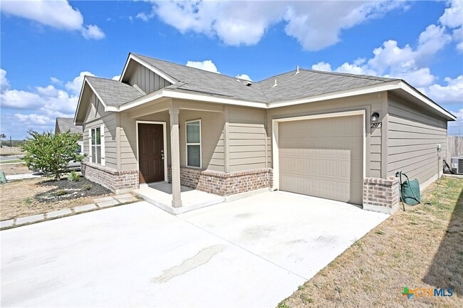 Building Photo - 2973 Greenbriar Rd
