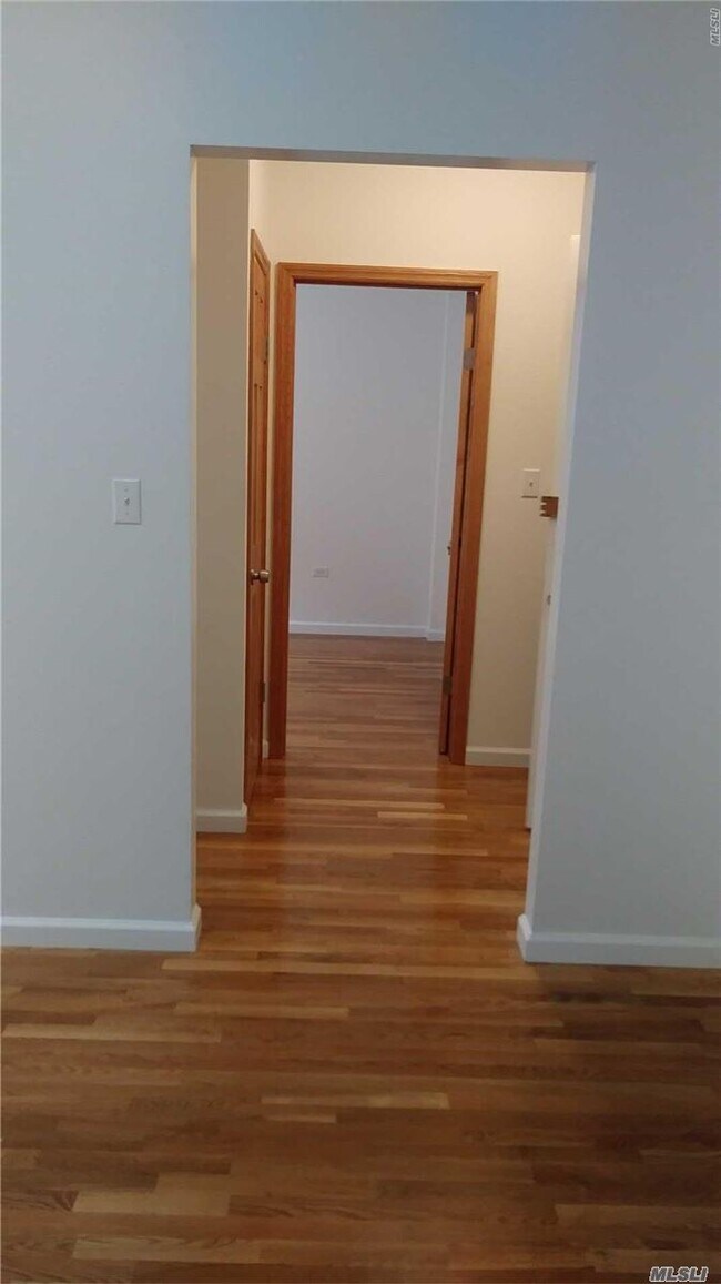 Foto del edificio - 4329-43-39 39th Pl