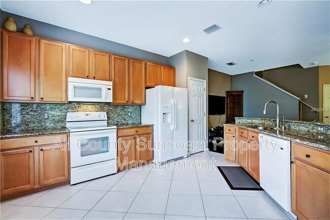Foto del edificio - 572 Black Lion Dr NE