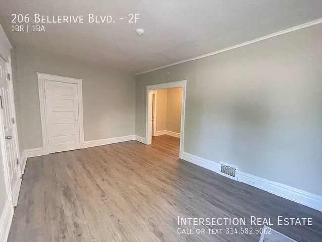 Building Photo - 206 Bellerive Blvd