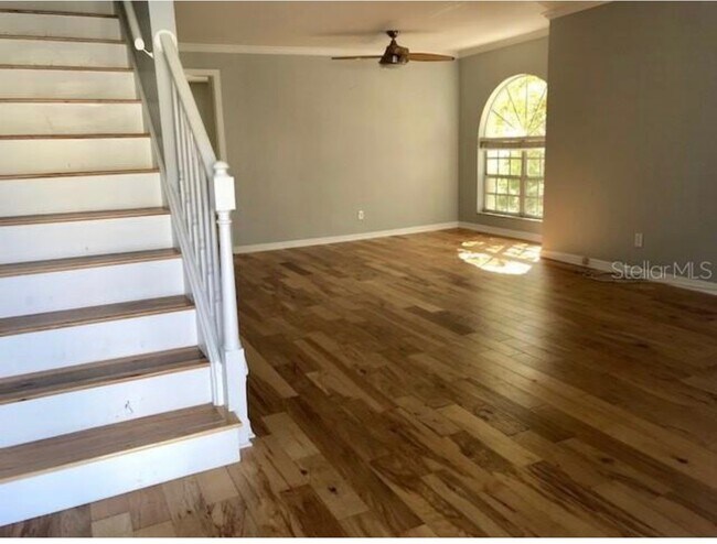 Building Photo - 607 S Glen Ave