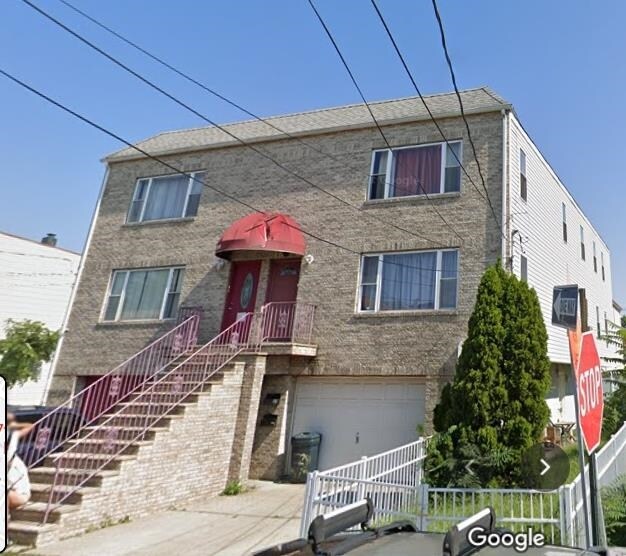Primary Photo - 1528 47th St