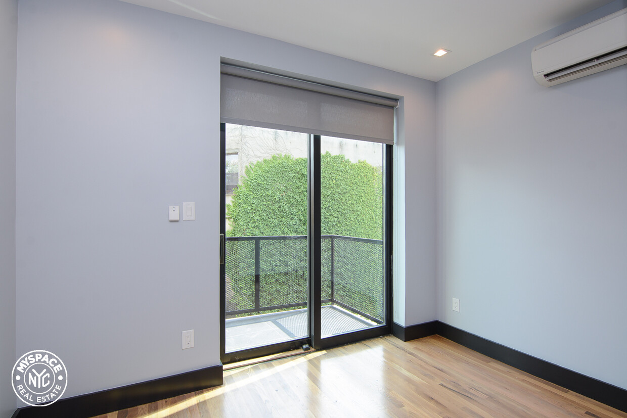 Foto del edificio - 3206 Glenwood Rd
