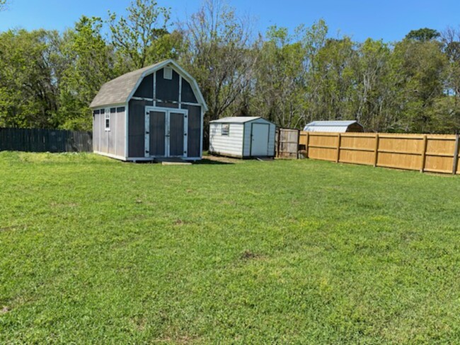 Building Photo - Brook Hollow - Summerdale