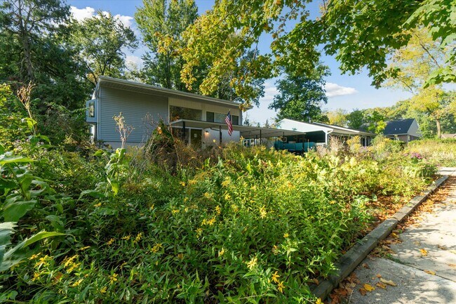 Foto del edificio - 1807 Fair St