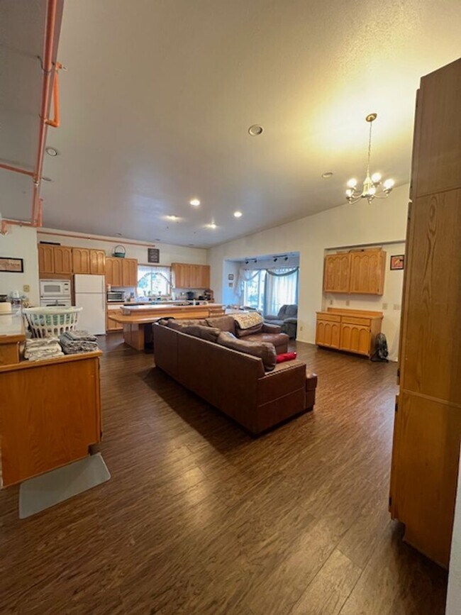 Foto del edificio - 917 Mill Bay Rd