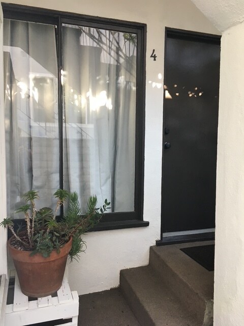 1047 Lincoln - 1047 Lincoln Blvd Santa Monica, CA 90403