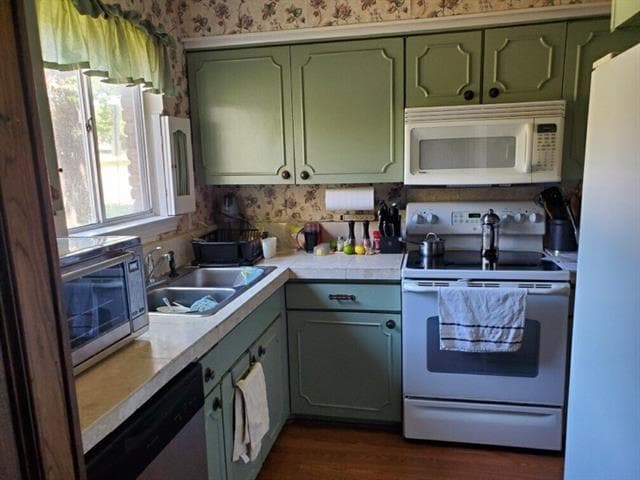 Building Photo - 1013 N Cottonwood Dr