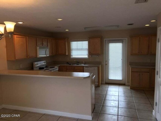 Building Photo - 2146 Sterling Cove Blvd