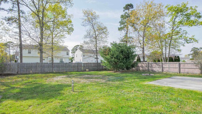 Foto del edificio - 311 Glenn Ave