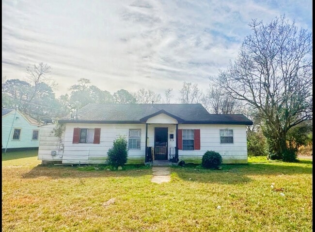 Building Photo - 533 Stillwood Dr