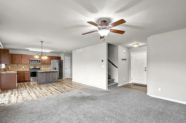 Building Photo - 205 SW 48th St