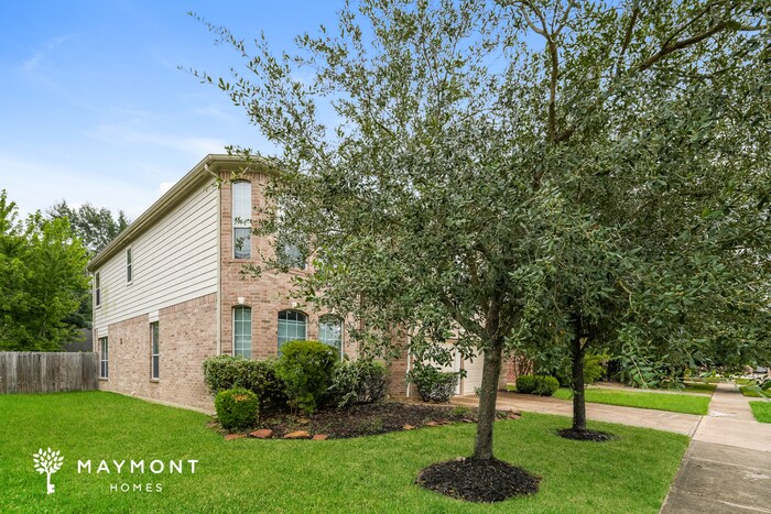Foto del edificio - 17322 Megan Springs Dr