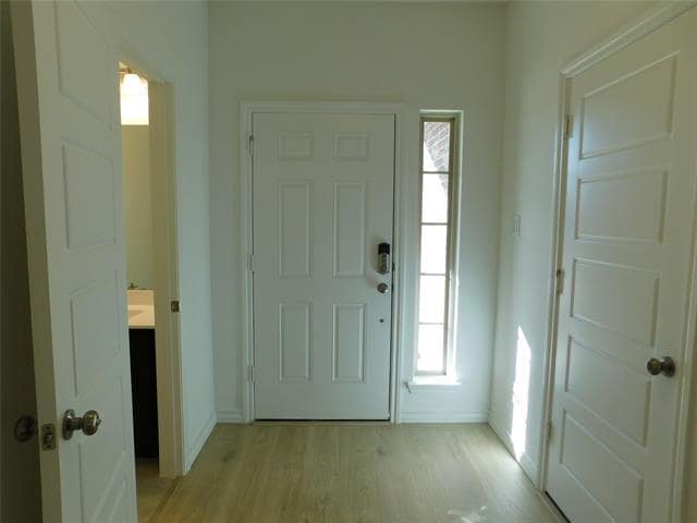 Building Photo - 505 Mockingbird Ln