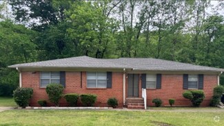 Building Photo - 837 Old Trail Rd
