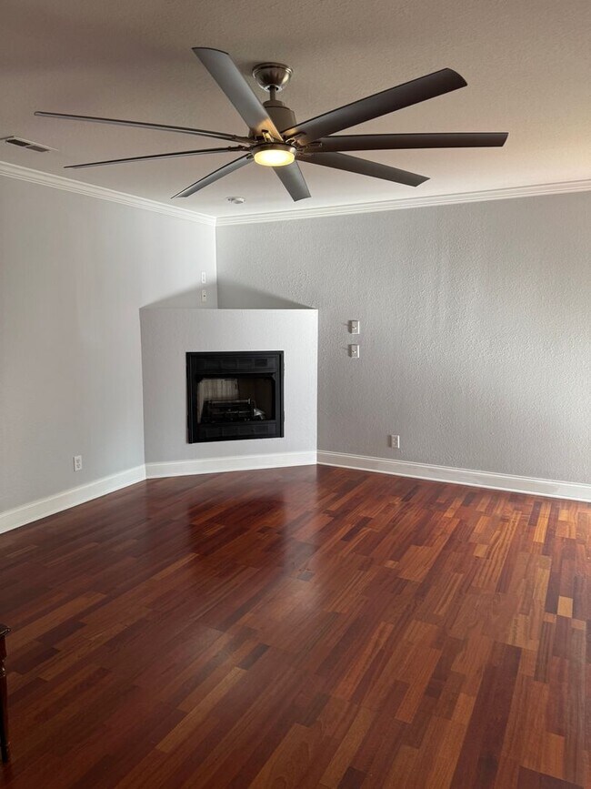 Foto del edificio - Maryville 37804 - 4-Bedroom, 2-Bath, 2-Story Condo - Contact Faye Hudson 865-789-3204