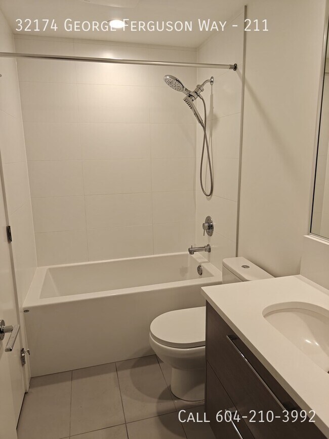 Photo du bâtiment - Modern One Bedroom Condo