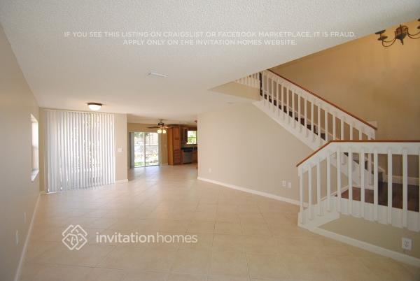 Foto del edificio - 11784 NW 1st St