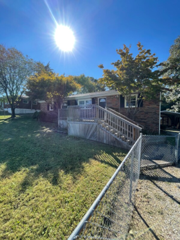 Primary Photo - 106 Herbison Ln