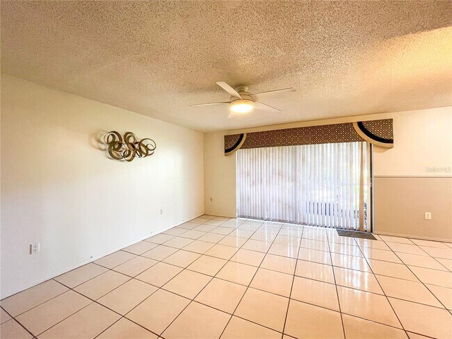 Building Photo - 11525 8th Way N