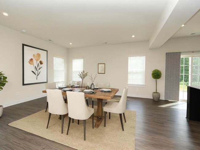 Foto del edificio - Wonderful 3BR 2BA Home w/ Upgraded Kitchen • Assigned Parking • Patio & Porch in Concord