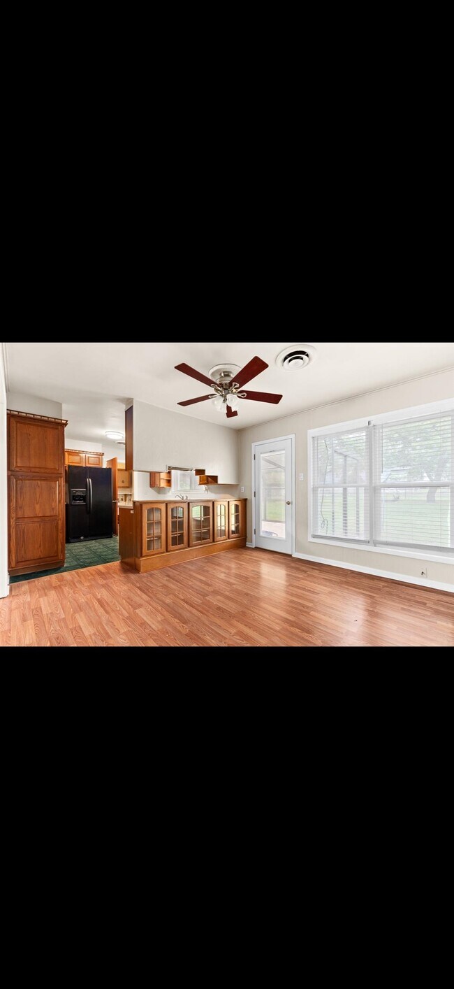 Foto del edificio - 13 Perkins St