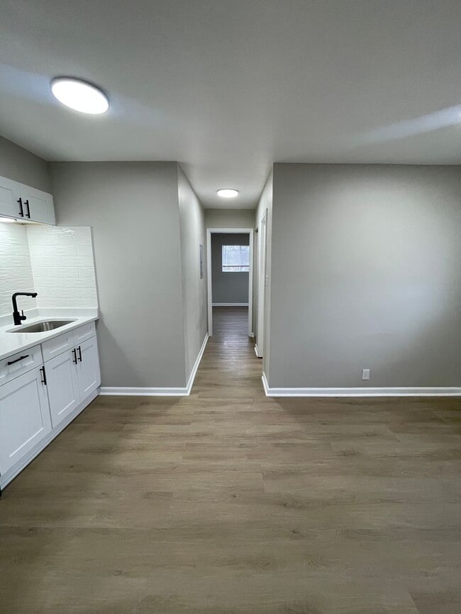 Building Photo - Live in Style at Bellagio East Living I: Convenient and Vibrant Community in Indianapolis