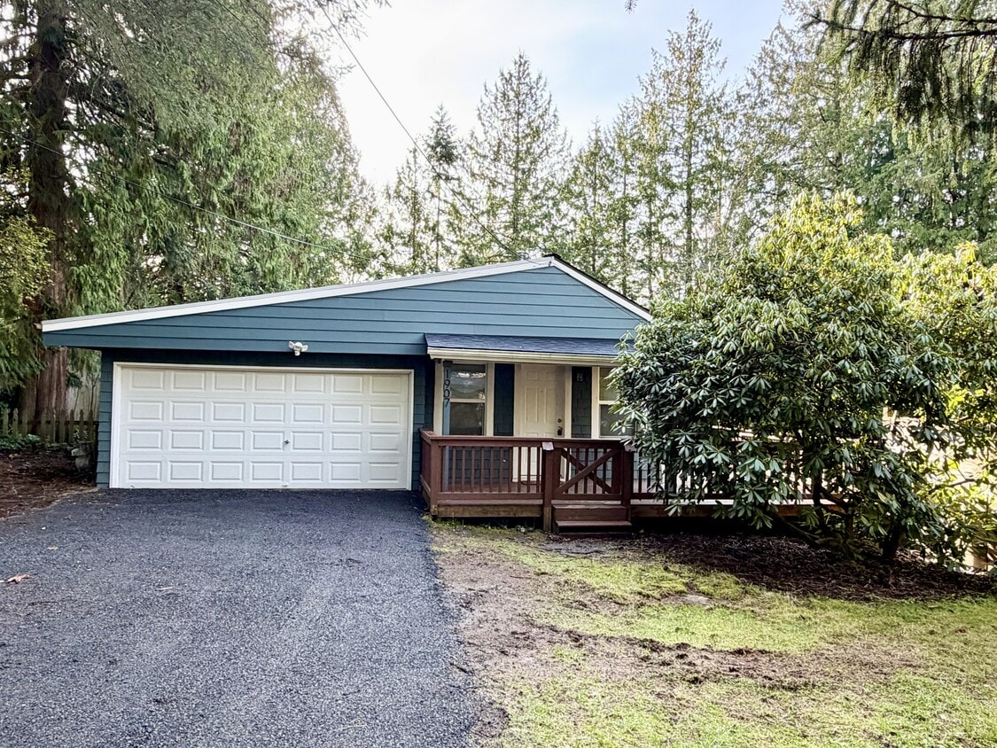 Photo - 1907 E 18th St (Bremerton, WA)