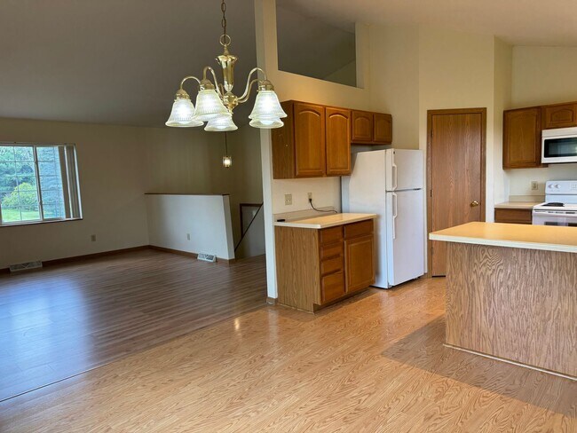 Foto del edificio - 5102 Chadwick St