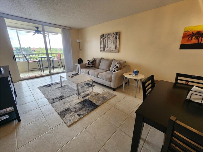 Building Photo - 2333 Feather Sound Dr