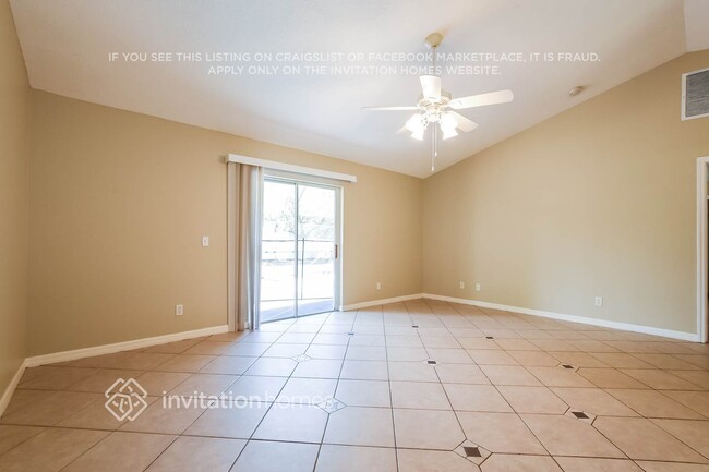 Building Photo - 37118 Sandy Ln