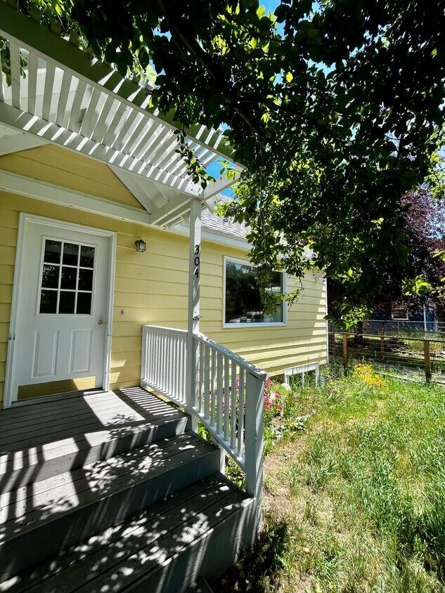 Foto principal - 304 S 12th Ave