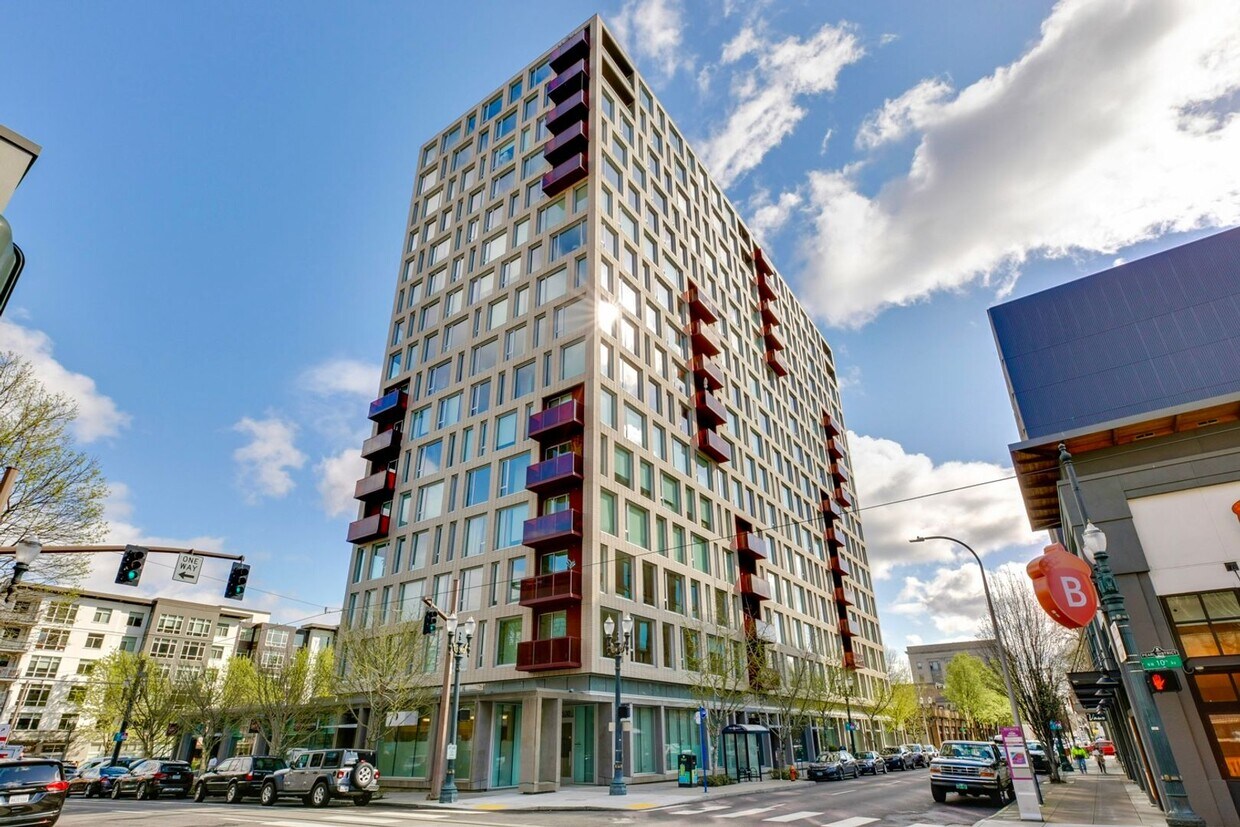 Primary Photo - Incredible Views on the 12th Floor - Luxur...