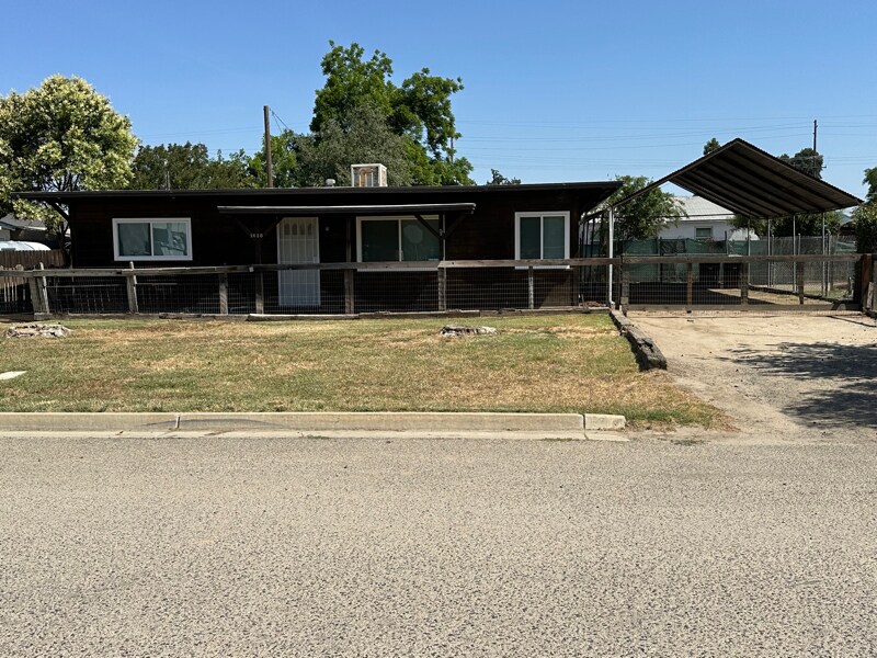 Foto principal - 1640 W James Ave