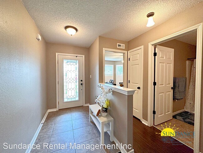 Building Photo - 3 br, 2 bath House - 562 Rough Leaf Lane