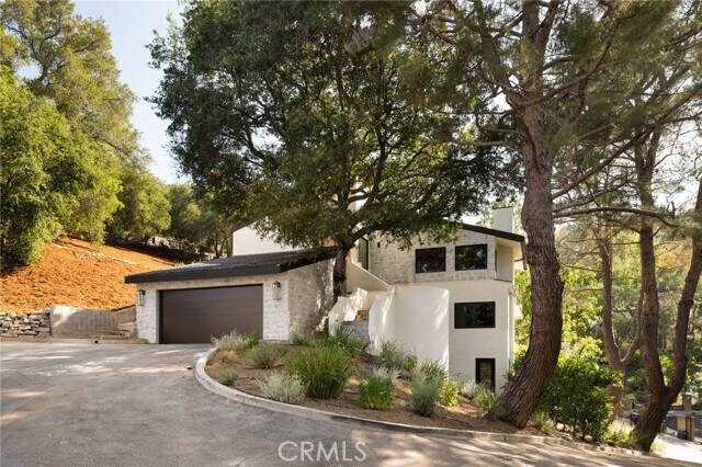 Foto del edificio - 3534 Mound View Ave