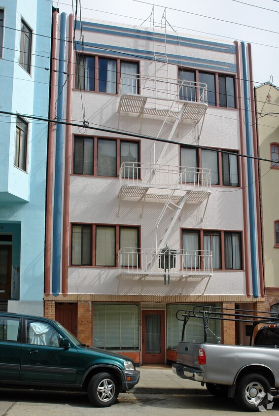 Primary Photo - 1030-1032 Washington St