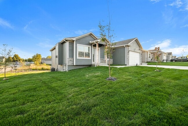 Building Photo - Eagle Ridge Luxury Rental Homes